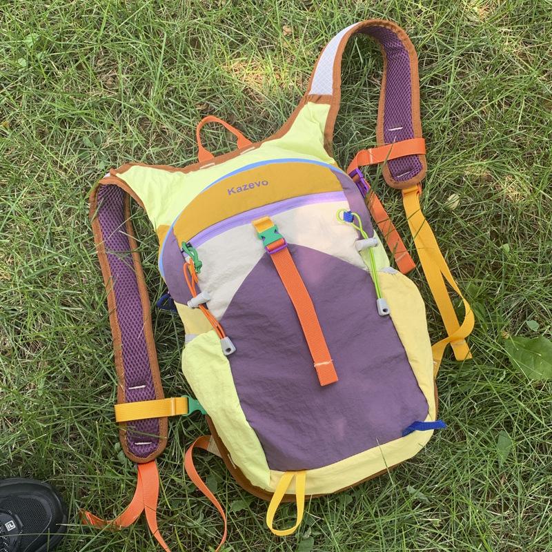

New Color Block Outdoor Hiking Backpack Lightweight Travel Fashiable Shoulder Bag Fashi Large Capacity Commuting Backpack
