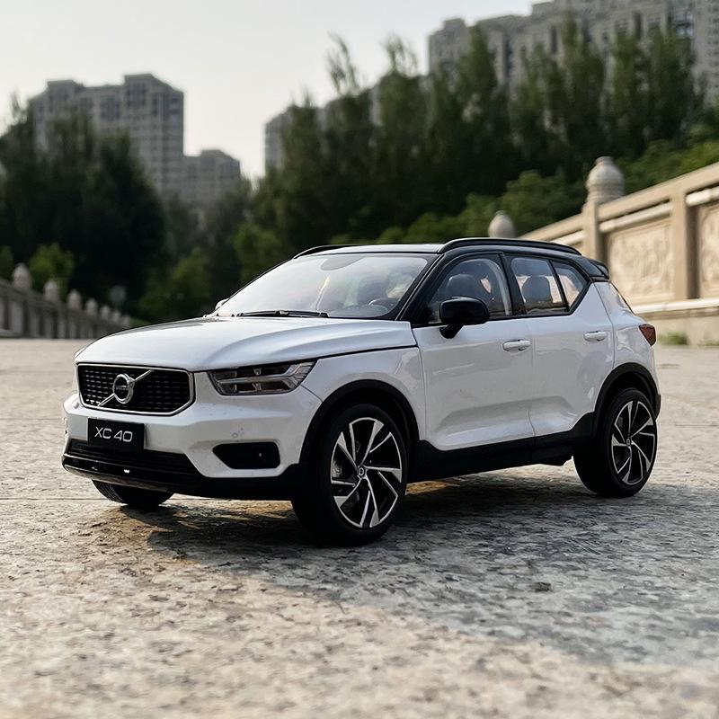 Linyi Toy Car New 1:18 Volvos Xc40 Suv Alloy New Energy Car Model Diecasts Metal Toy Vehicles Car Model Simulation Collection Childrens Gifts