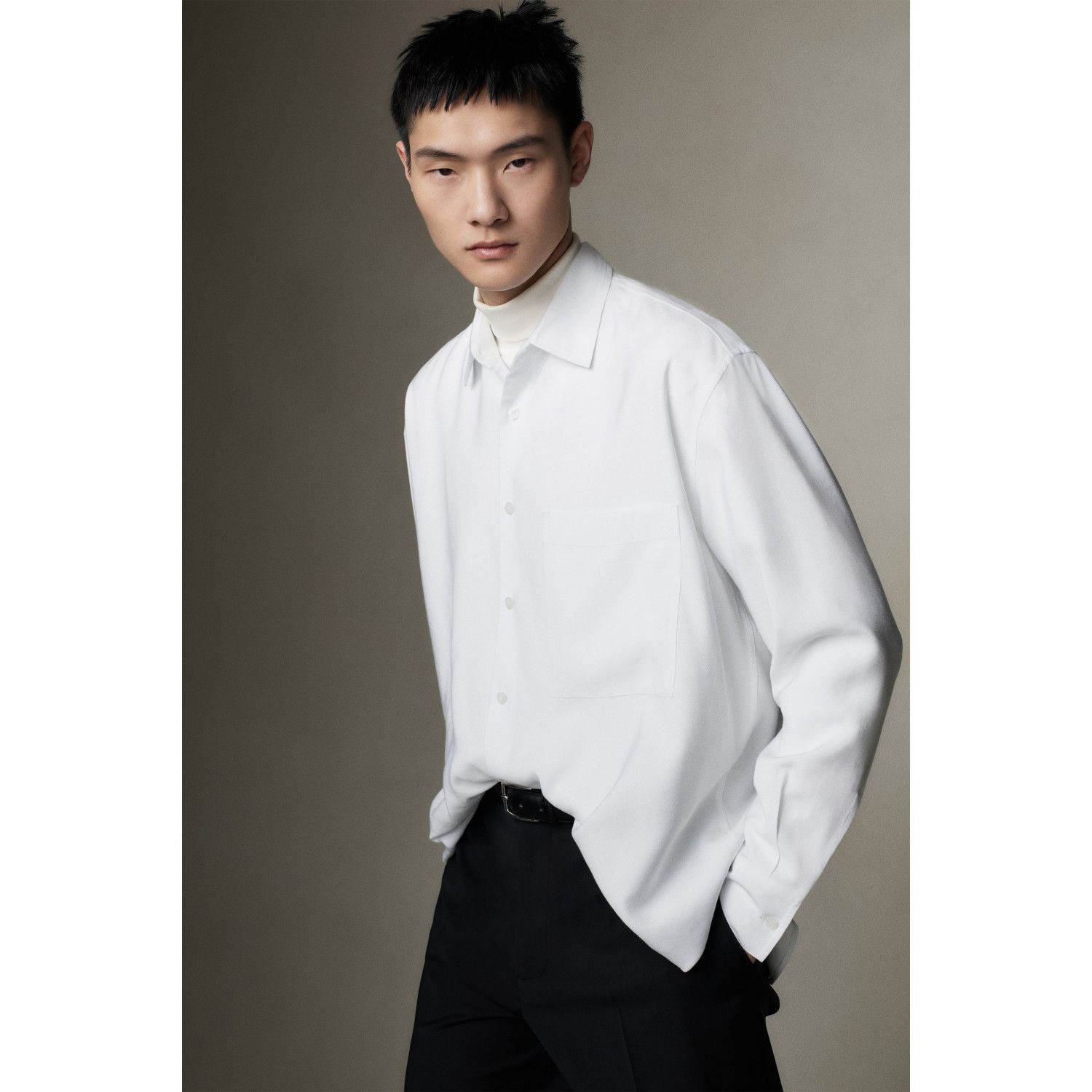 

TEXTURED VISCOSE SHIRT