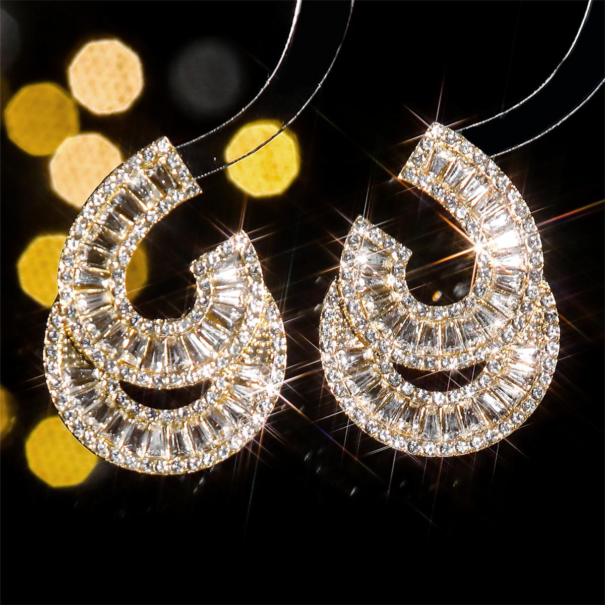 

Серьги в европейском и американском стиле с двойной буквой C и цветными стразами - Роскошный, гиперболизированный дизайн с индивидуальностью.