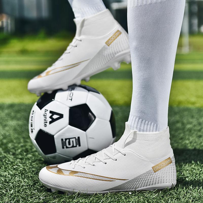 High Top Soccer Shoes Men Professional Football Boots Lightweight Youth Training Trainers Big Size Zapatillas De Futbol Hombre