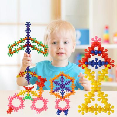 300/600pcs Of Plum Blossom Building Blocks 3d Rotating Snowflake Slices Splicing Diy Toy Best Birthday Christmas Gifts For Kids
