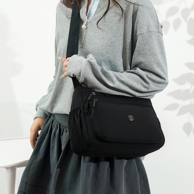 Neutral Party's New Nylon Shoulder Sling Bag for Women, Fashionable and Casual Women's Bag
