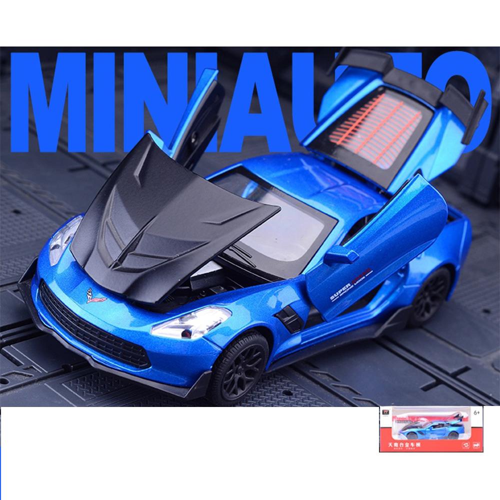 

Модель автомобіля Corvette ZR1 у масштабі 1/32. Легкосплавний автомобіль зі звуком та освітленням. Симуляція заднього ходу. Іграшковий автомобіль. Подарунок на день народження 1/32-Size:15*7*4cm синій/чорний