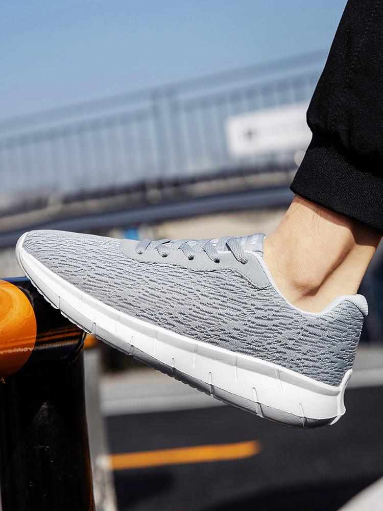 New Men's Shoes Low-top Breathable and Lightweight Running Shoes Fly-woven Mesh Lightweight Sports Running Shoes