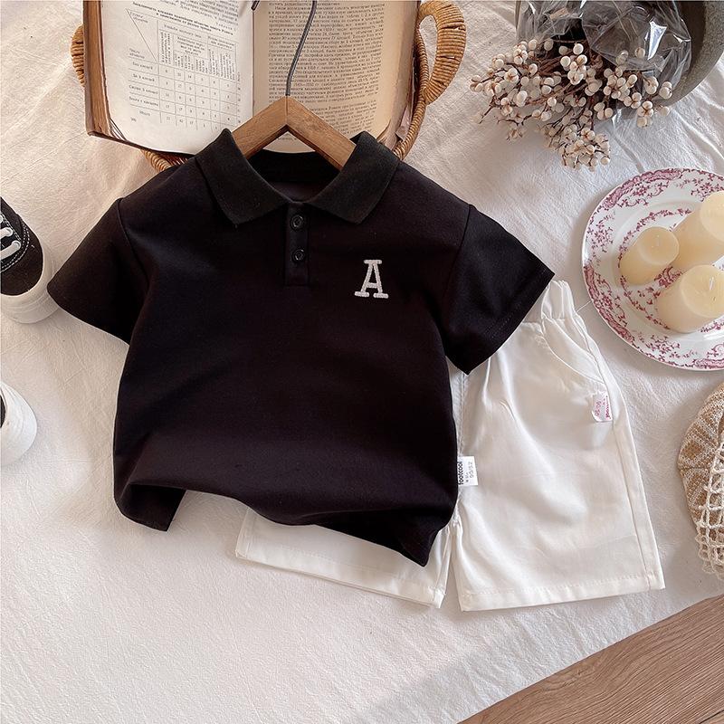 

Летний комплект из 2 предметов для мальчиков - Минималистичная черная футболка-поло с коротким рукавом + Белые шорты - Красивая одежда для маленьких мальчиков Высокое качество - S-XXL XXL чёрный