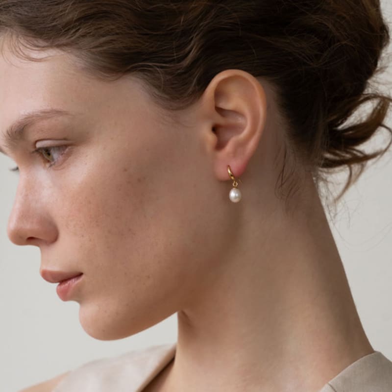 Aube de moi Odette Pearl Drop Earring