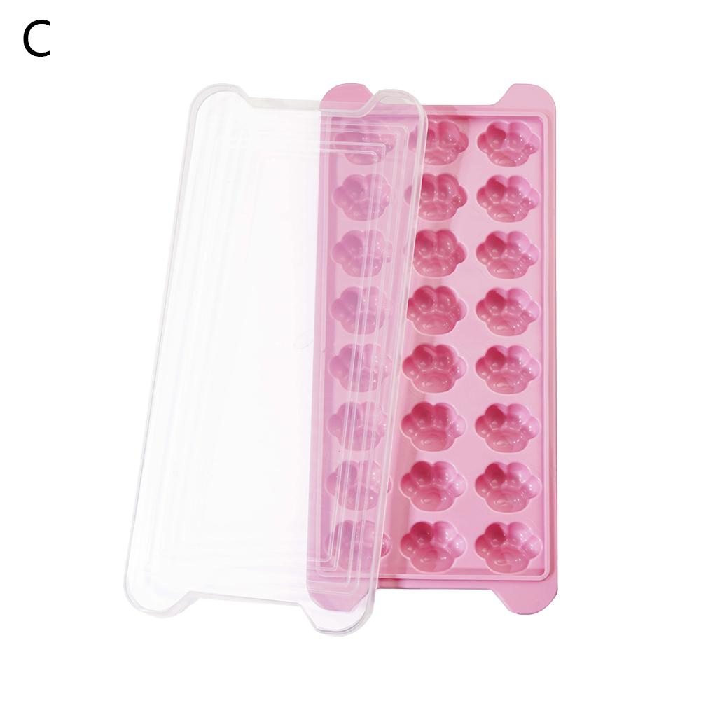 

A homemade cat claw shaped ice cube mold can be used to make ice cream. pink-onesize