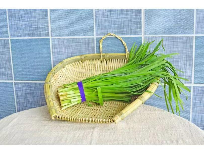 Handmade Bamboo Winnowing Basket - Small Dustpan, Farmhouse Style, for Rice Washing, Drying, and Draining