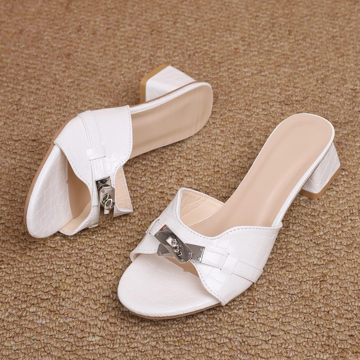 

Лето 2025 года, новый стиль, одно слово, модные женские тапочки большого размера с толстым каблуком и квадратной головкой 43 белый