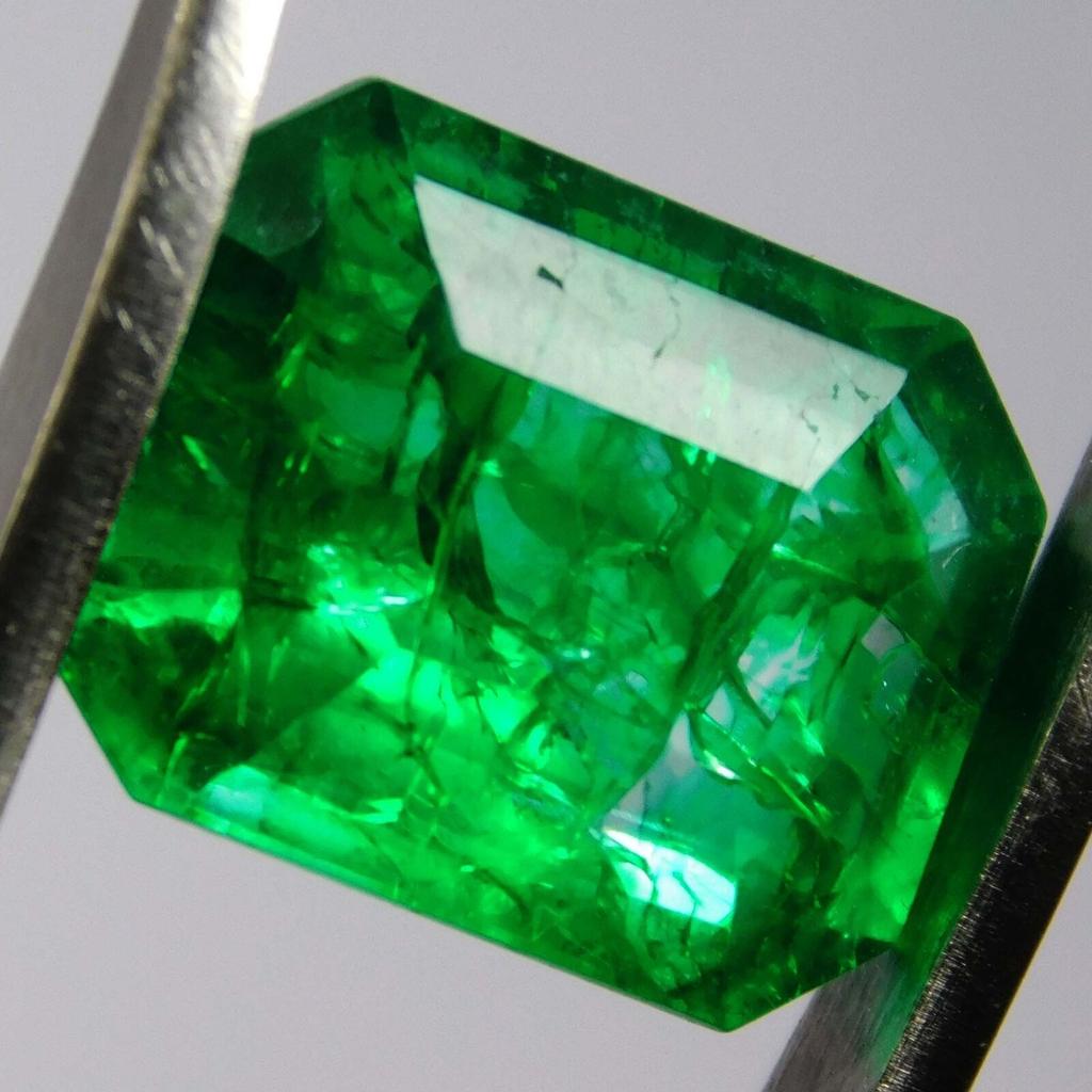 Natural Green Muzo Emerald 8.16ct Emerald Cut Certified Loose Gemstone