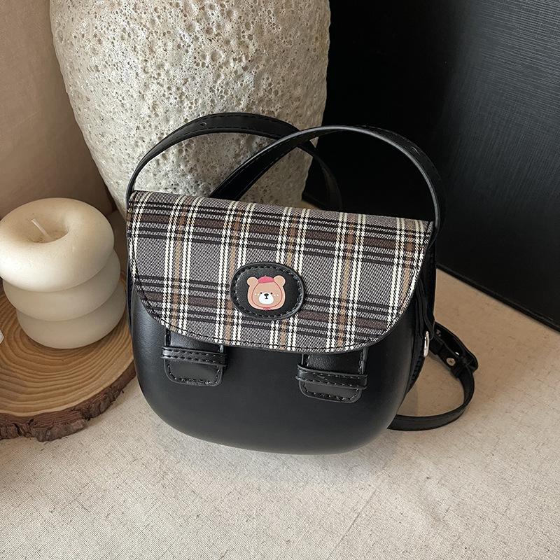 

Ретро маленькая сумка под мышкой женская 2025 новая мода универсальная плечевая сумка-мессенджер осенне-зимняя текстурная мини-сумка-седло 16*5*19 чёрный