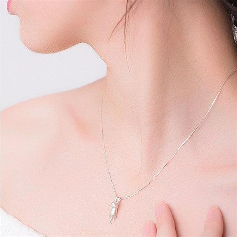 Cute Cat Necklace for Women In Black, Animal Pendant for Girls, Neck Accessories for Daily Wear, Party Fashion Jewelry, and Fancy Gifts.