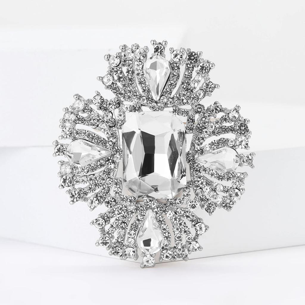 Crystal Brooch for Women Unisex Rhinestone Flower Pins Banquet Party Gifts Jewelry Accessories