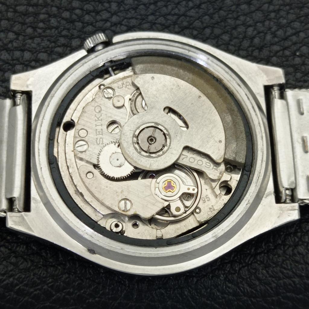 SEIKO 5 AUTOMATIC 7009A JAPAN MENS VINTAGE BLACK COLOR DIAL WATCH a701539-5 R206b-a701539