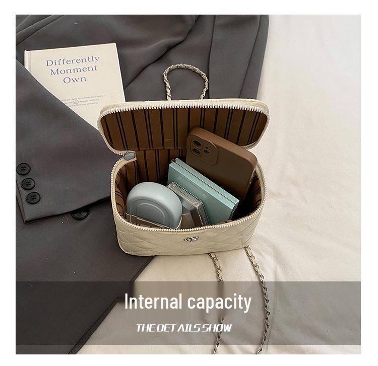 Elegant 2025 Argyle Chain Crossbody Bag for Women - Niche Fragrant Style, Compact Shoulder Design