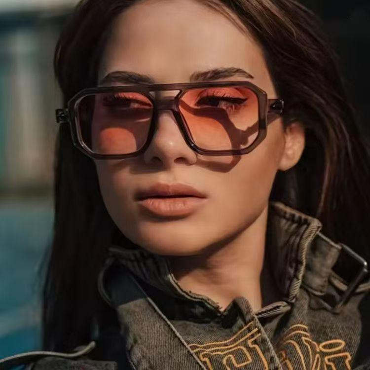 Women Square Sunglasses Outdoor Anti Glare Sun Glasses Quality Men'S Retro Classic Rivet Fashion Glasses Uv400 Eyeglasses