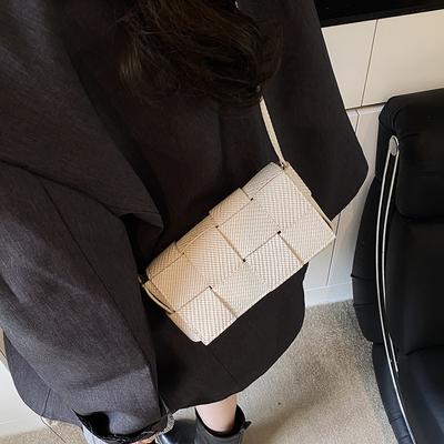 Spring New Trend Shoulder Bag Niche Design Bag Women's Fashion Woven Small Square Bag Messenger Bag