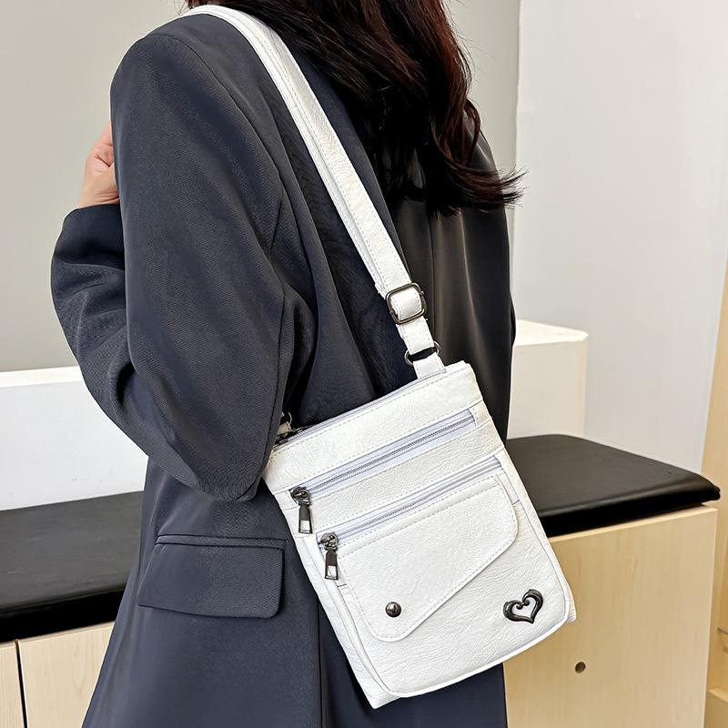 2025 new single shoulder high sense fashion versatile tote bag women's bag retro commuter bag messenger small square bag