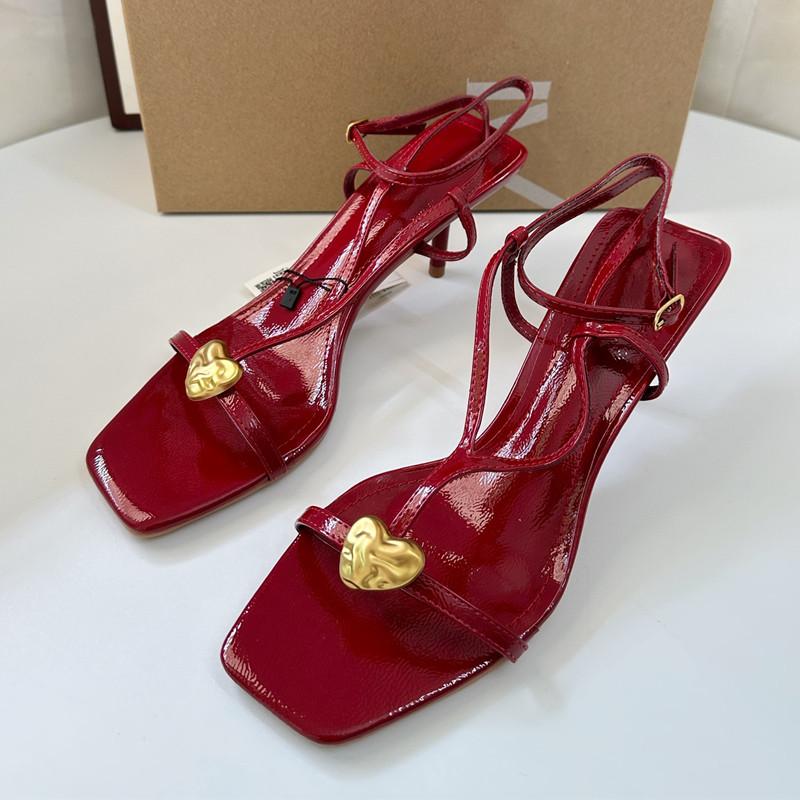 

Fashion Fashion Square toe Narrow band Women Gladiator Sandals Sexy Ankle Strap Metal Decoration Stiletto High heels Summer Female Shoes 42 красный