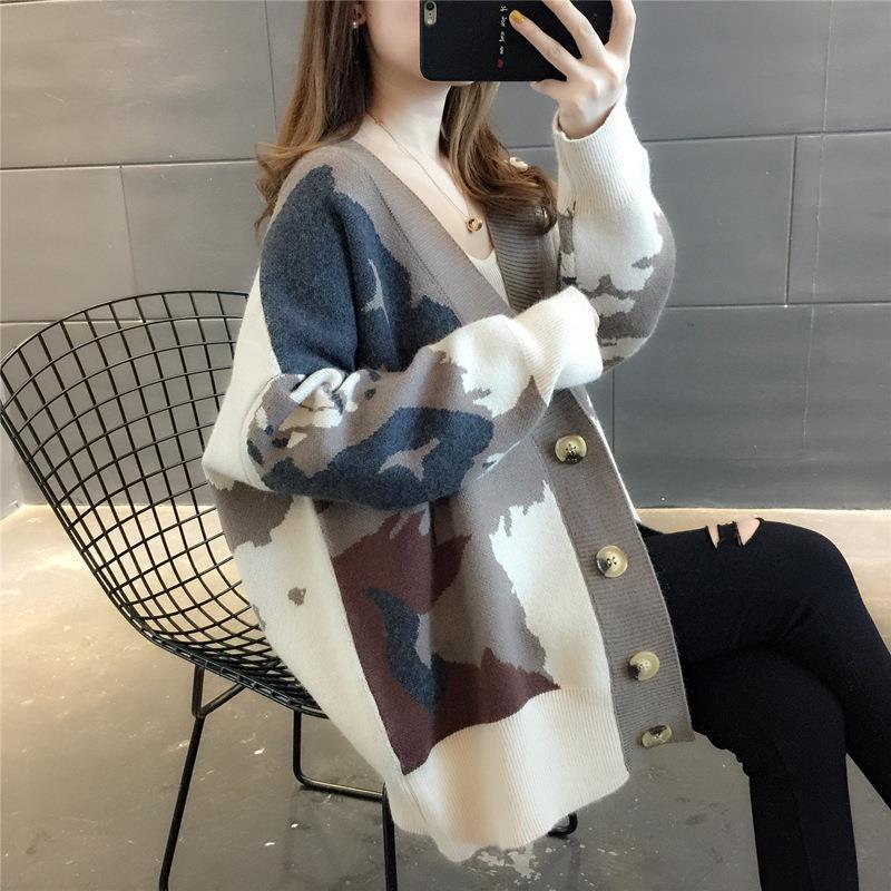 2025 new autumn and winter Korean version color matching knitted cardigan women s loose large size lazy wind sweater jacket women s clothing one size fits all серый 2160₽