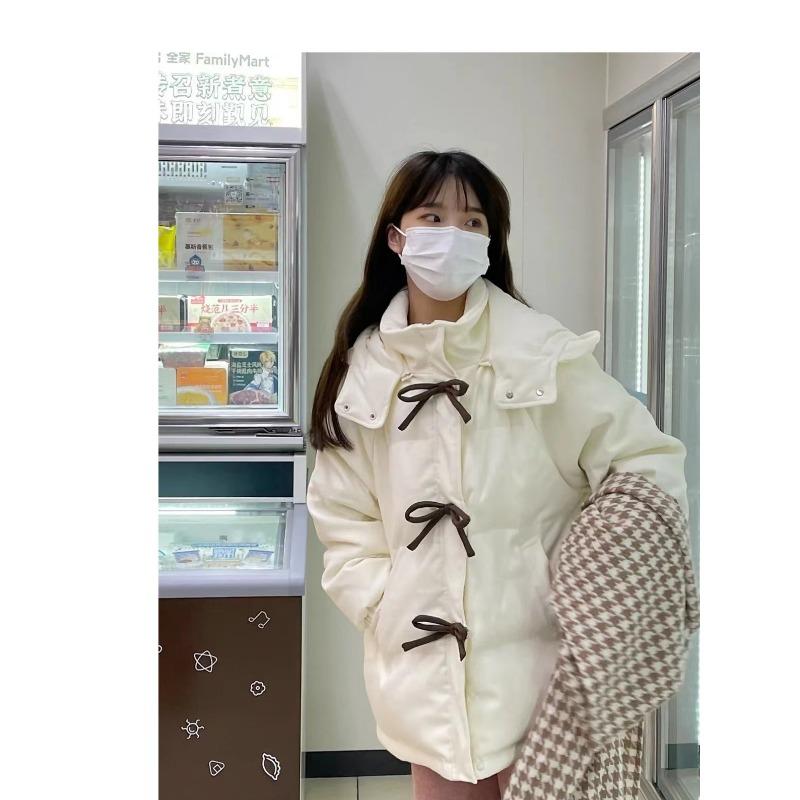 Chaqueta de Algodón Plumífero Engrosada Blanco Leche Lazo Chaqueta Plumífero para Mujer Diseño Corto Pequeño Estilo Universitario