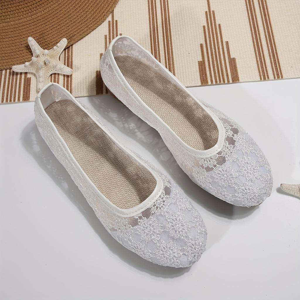 Festive Plaid Bow Flats: Lightweight, Comfortable, And Stylish for All Seasons