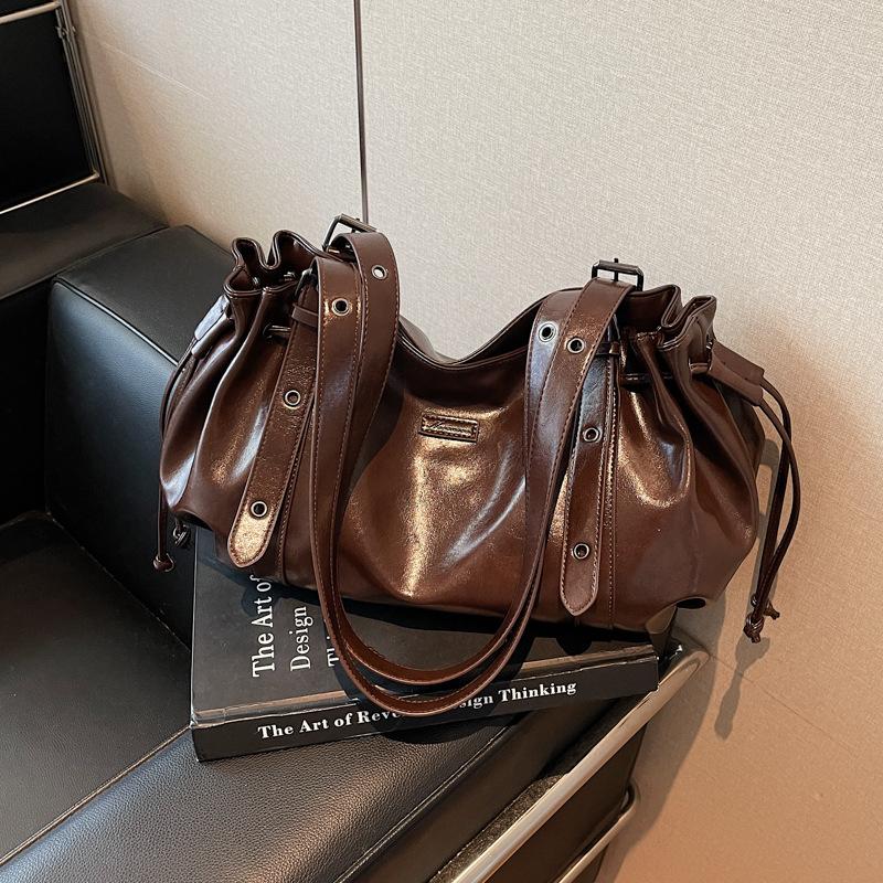 

Retro Commuter Single-Shoulder Bag 48*13*20 кофейный