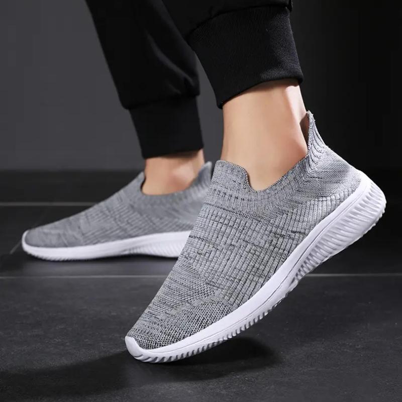 Light Men's Running Sports Shoes Knitted Breathable Mesh Walking Shoes Daily Flats Slip-on Casual Shoes