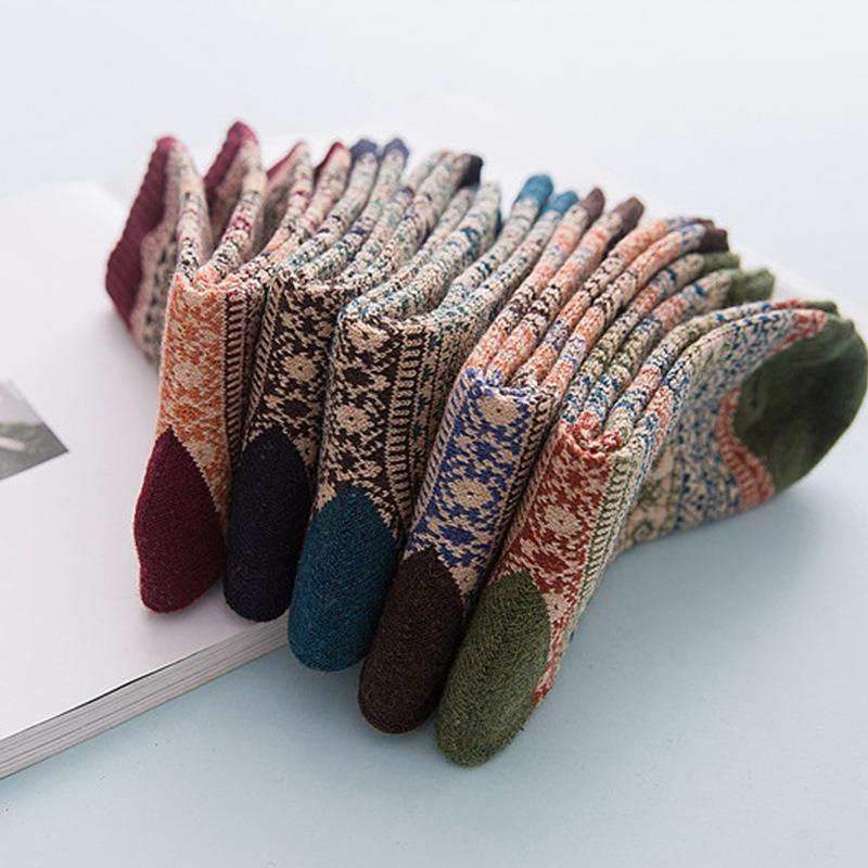 5 Pairs of Men's Autumn and Winter Thick Warm Small Diamond Ethnic Wool Socks