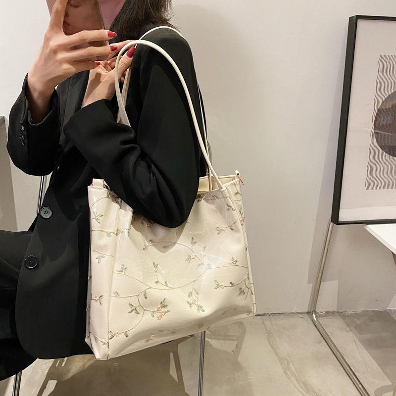 Large Capacity Bag for Women In Winter Hand-held Tote Bag Single Shoulder Crossbody Bag Versatile