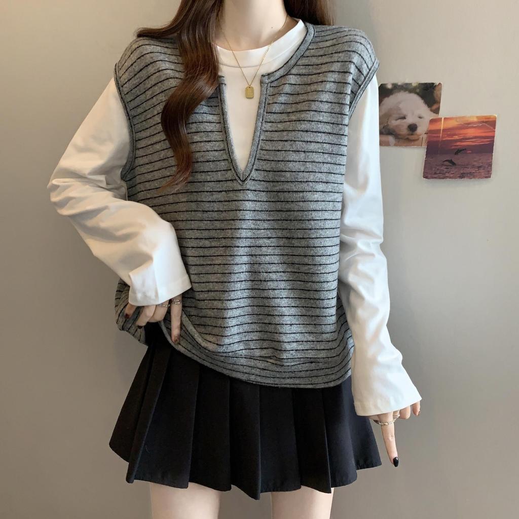Women's Plus Size Two-Piece Effect Striped Long Sleeve T-Shirt – Age-Reducing, Versatile Design for Spring and Autumn