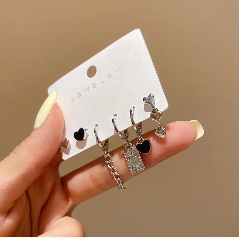 

Elegant S925 Silver Love Heart Tassel Earrings - Long, Exquisite Women s Studs