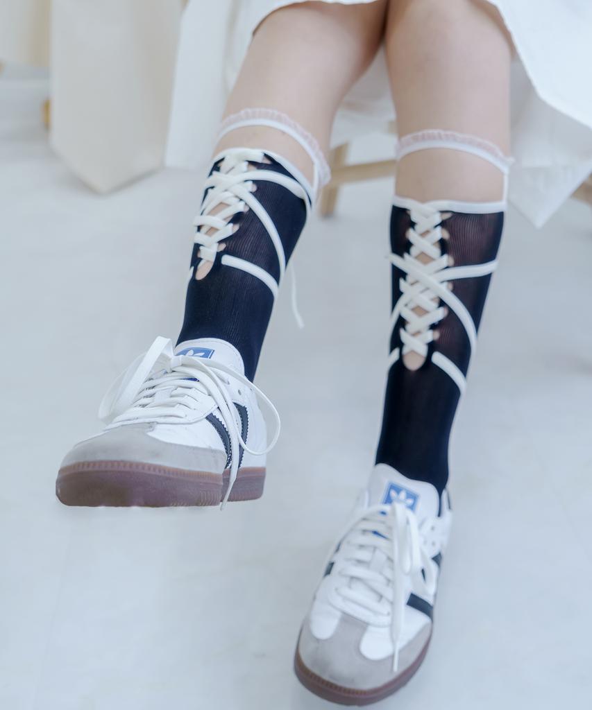 Sodamon Mimin Bentie Knee Socks 2 Colors