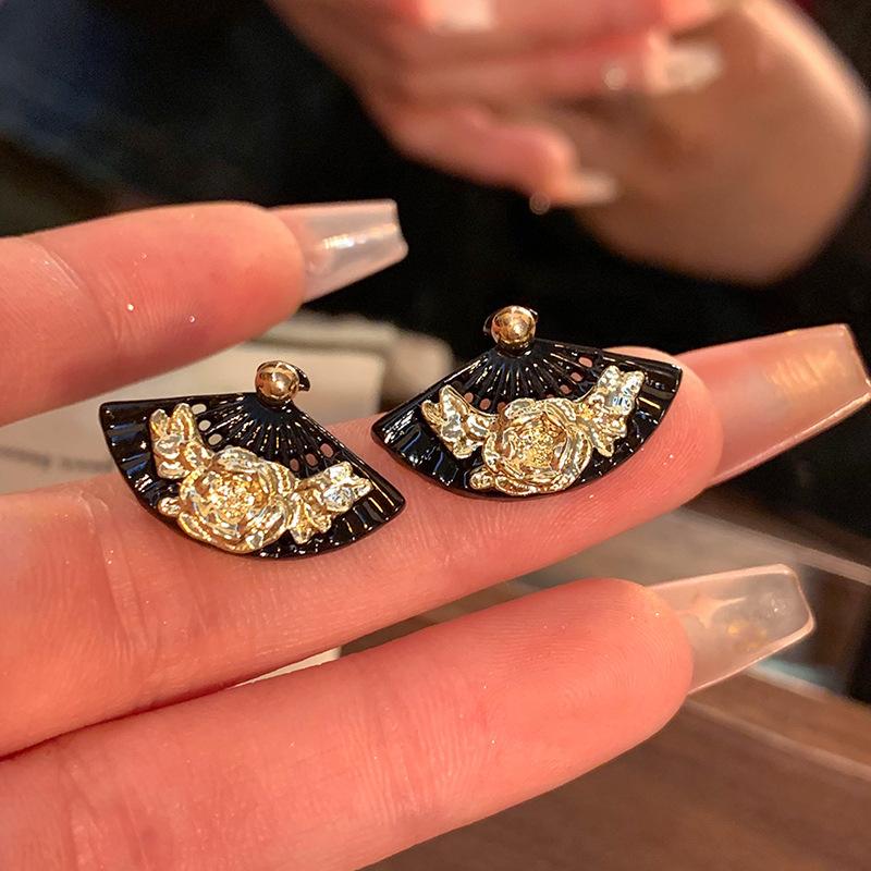 Chinese style Fanshaped Flower Ear Stud Earrings two pair