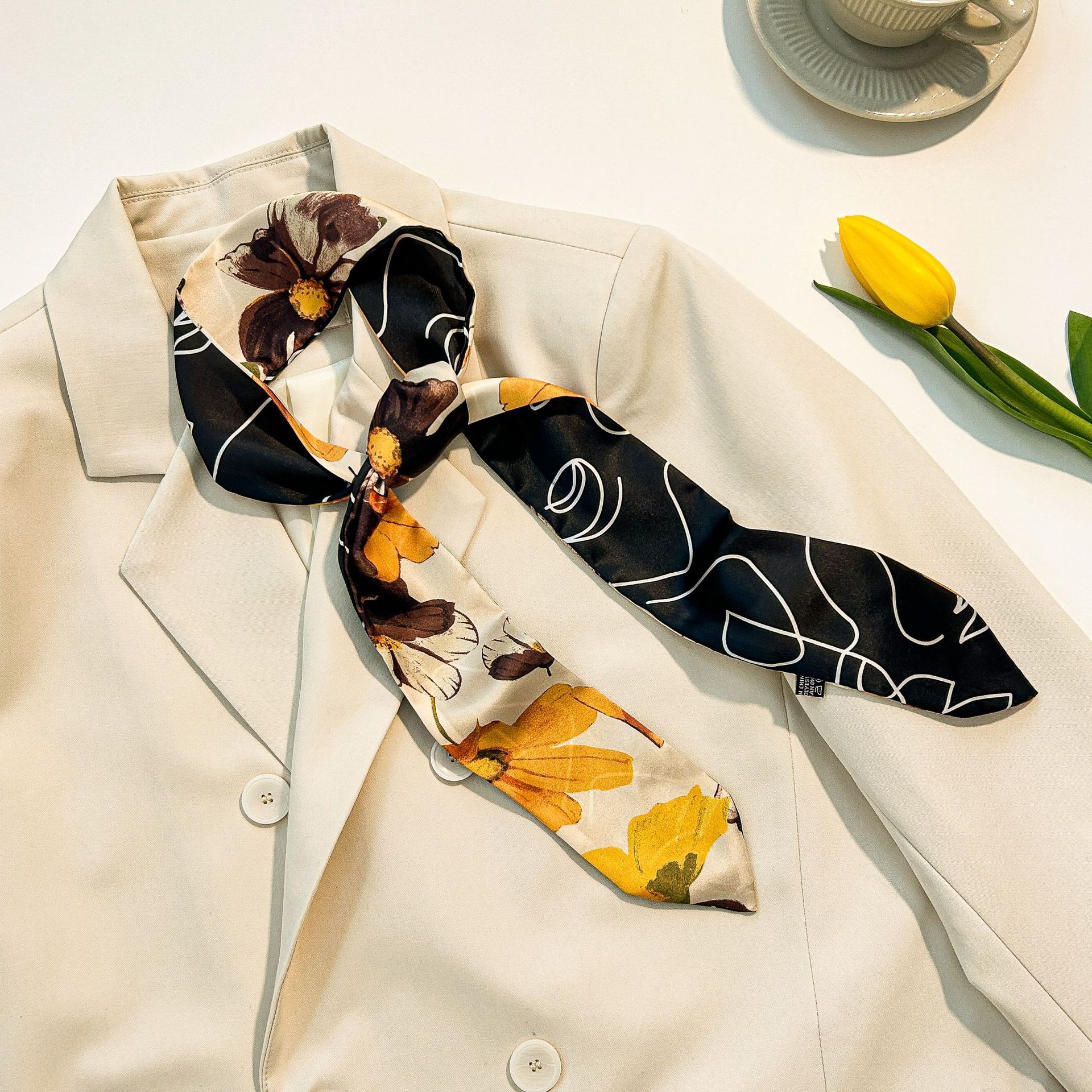 Korean version of pointed corner simulation silk scarf fashionable retro small floral streamer Mori small fresh tie headband small scarf 110cm