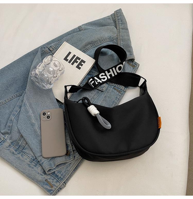 Trendy Korean-Style Nylon Crossbody Dumpling Bag for Women