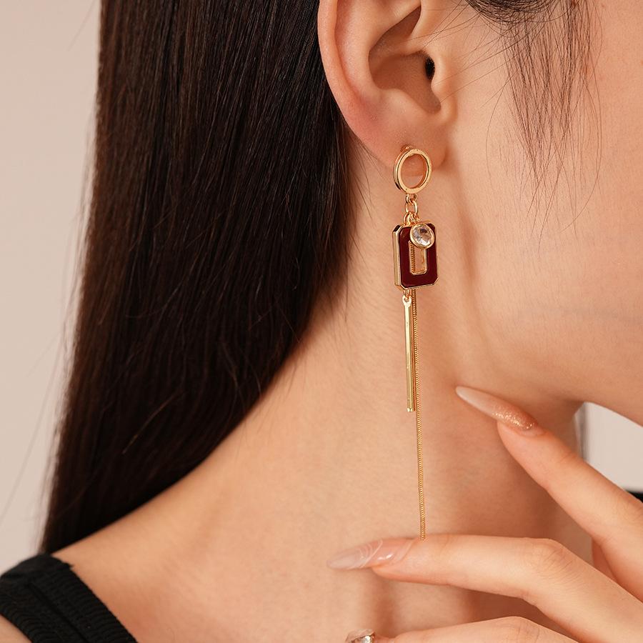 Vintage Acrylic with Diamonds Asymmetrical Geometric Fringed Silver Needle Earrings Simple Earrings