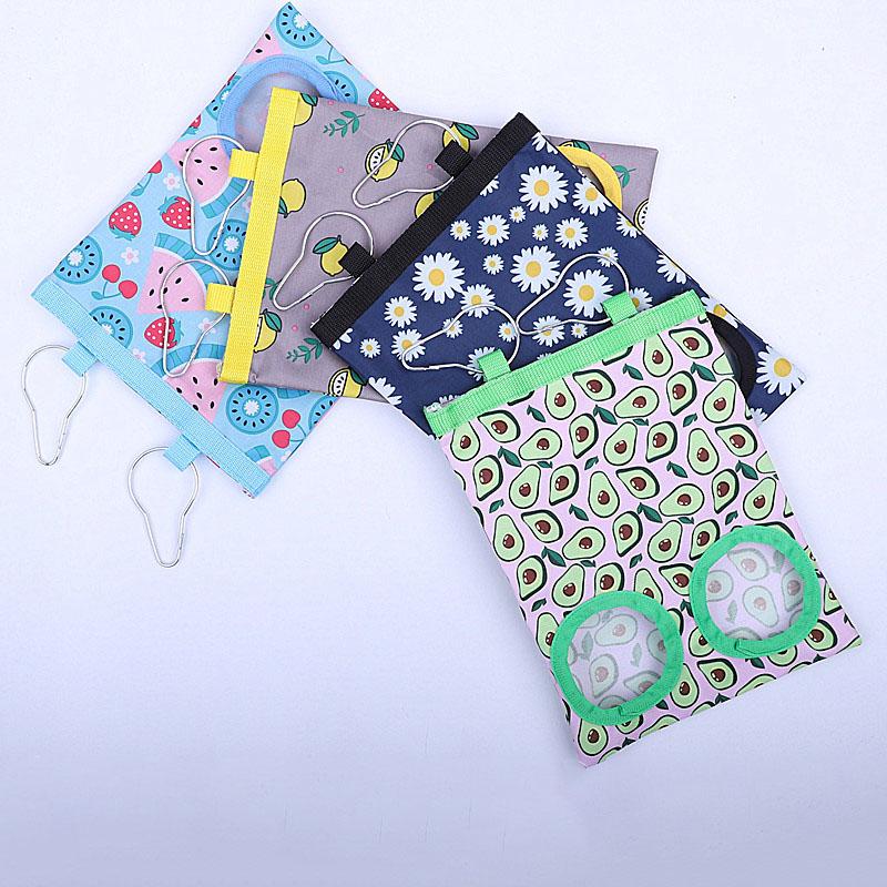 2/3 Löcher Hängender Heusack mit Haken für Kaninchen Meerschweinchen Kleintier Futterspender Kaninchenfutter Spenderbeutel Haustier Fütterungsbeutel