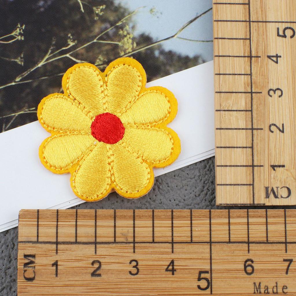 Sunflower Flower Embroidery Cloth Sticker Ironing Little Bee Patch Sticker Computer Embroidery Chapter Boy Hot-Selling Set