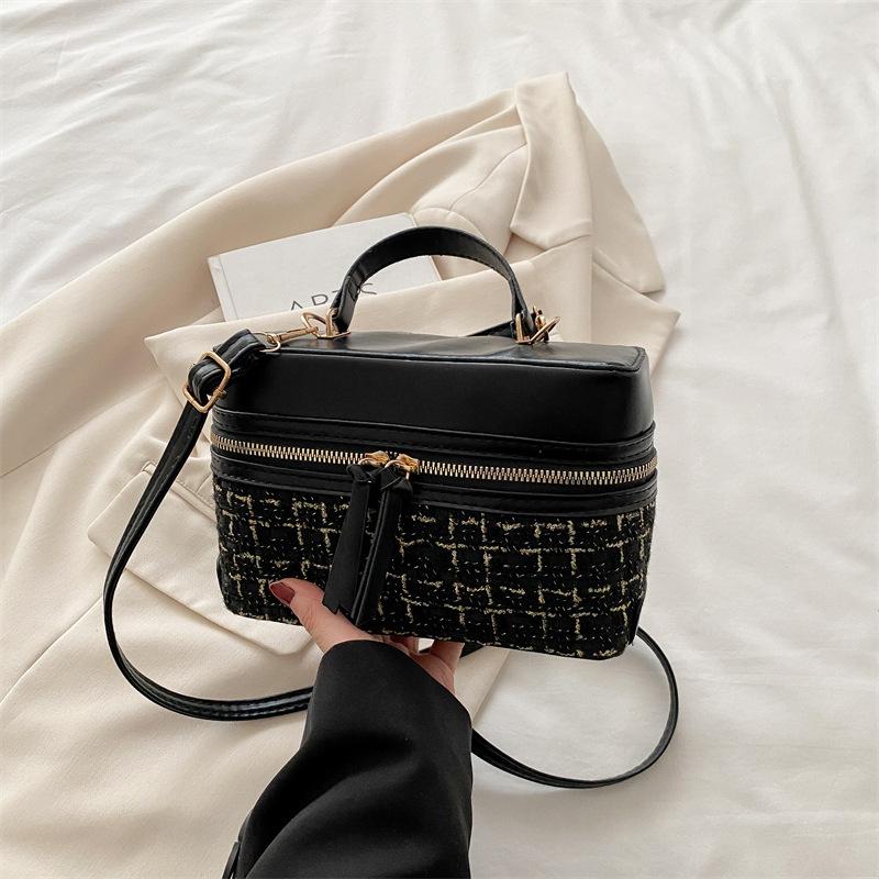 

Women s bag 2025 new versatile box bag handbag shoulder oblique span bag popular fashion small square bag Internet celebrity