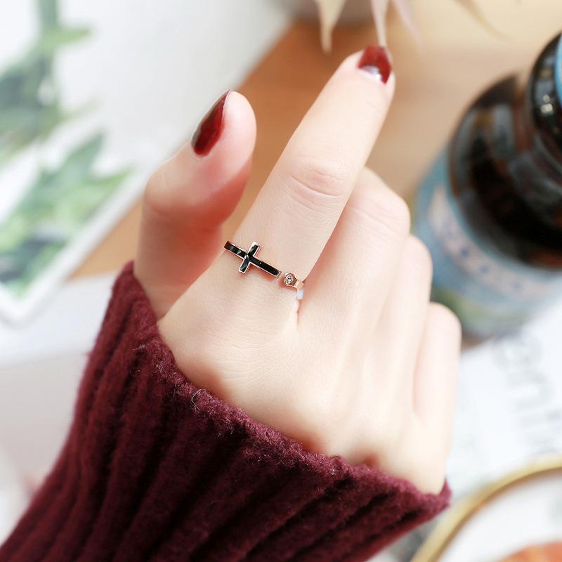 

Rose Gold Adjustable Black Face Diamond Cross Ring Size 8 ярко-розовый/золотой