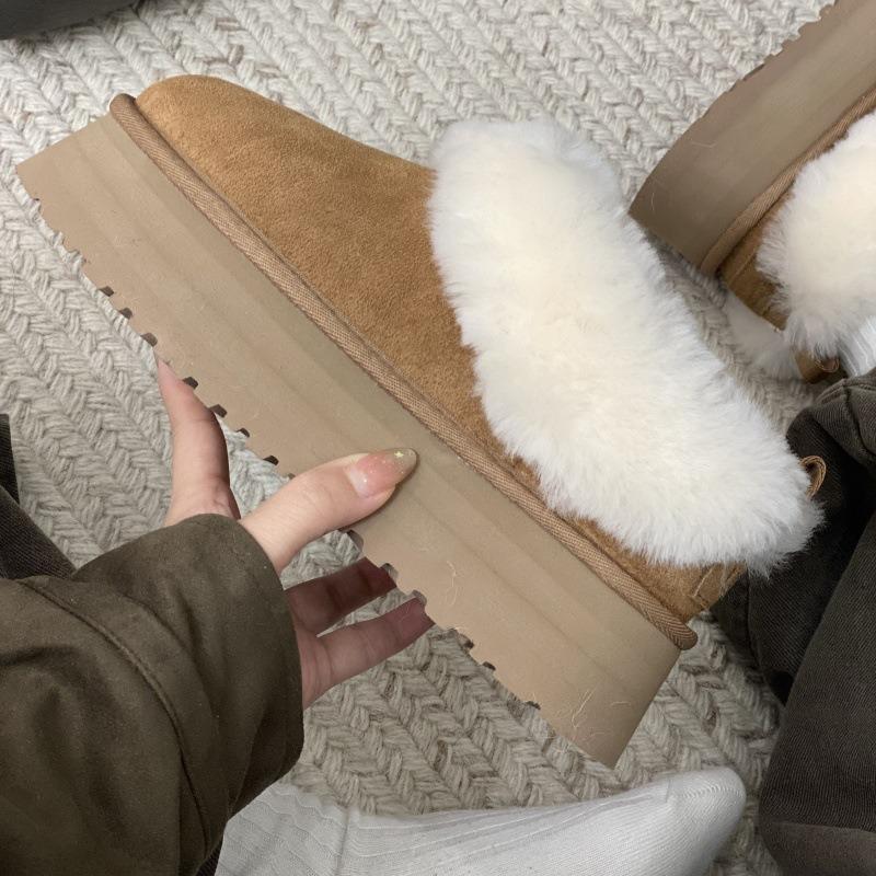 

Winter new sheepskin and fur integrated turning mouth to keep warm thick-soled snow cotton women s shoes thickened 35