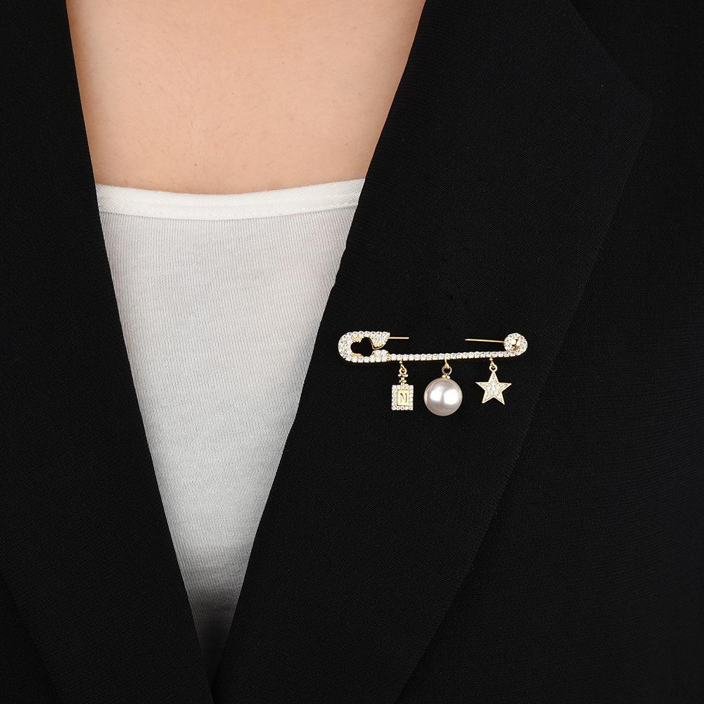 Senior Brooches Flower Leaf Brooch Pins for Women Suit Pendant  Fashion Brooches Jewelry