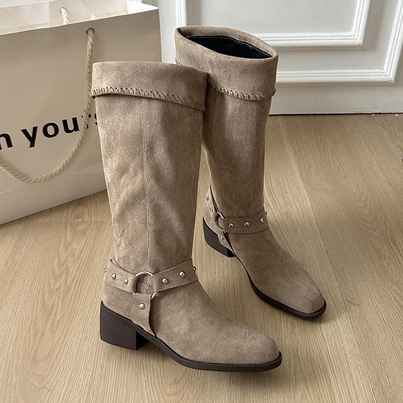 

2025 autumn and winter new middle heel pointed thick heel high boots knight boots Korean version rivet belt buckle fashion boots women s boots 40 хакі