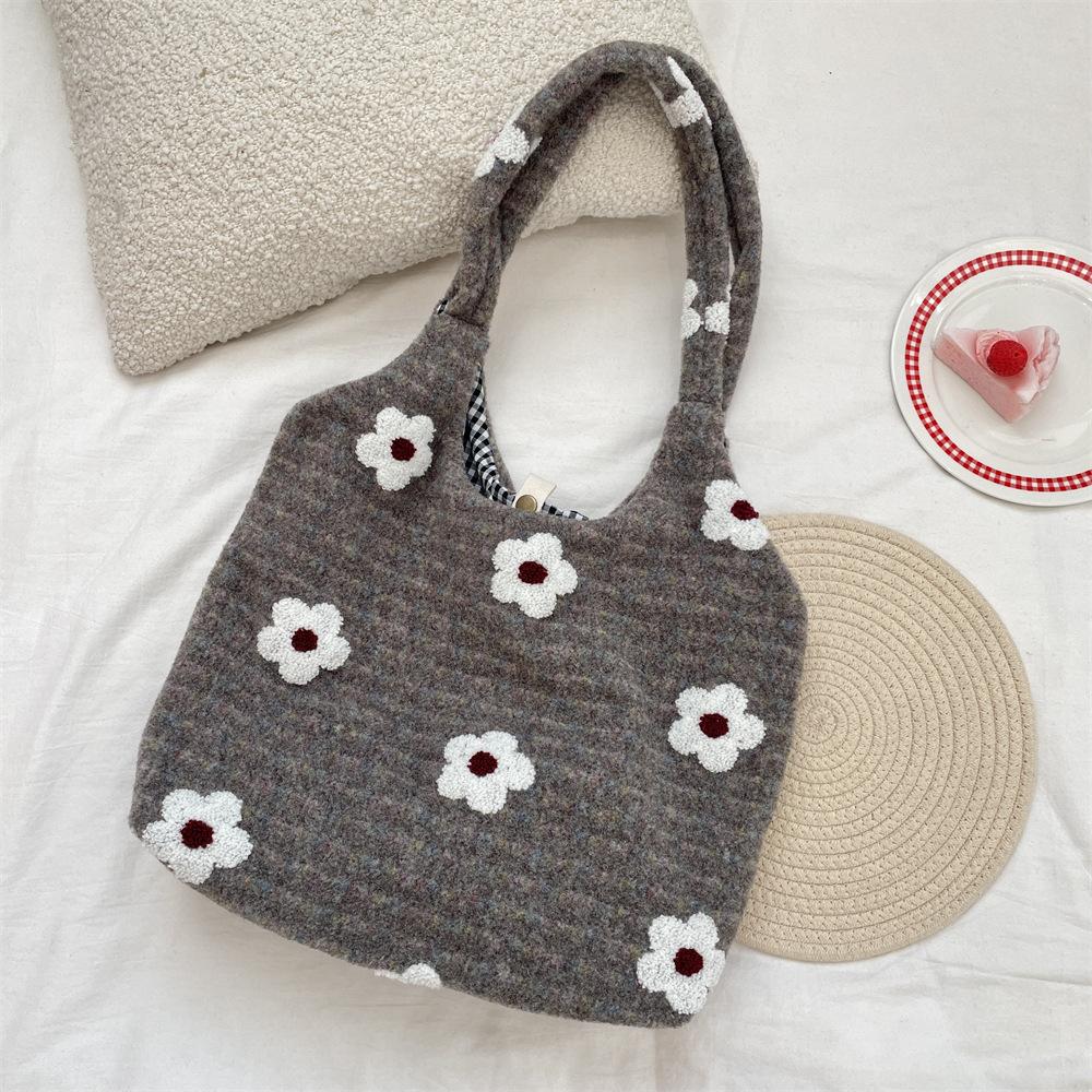 Flower Embroidery Plush Women's Shoulder Bags Winter Faux Lamb Wool Plaid Vest Bags Sweet Floral Furry Tote Large Handbags Purse