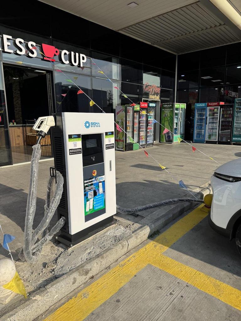 Kangrui 80KW Dual Gun DC Floor-Standing EV Charger with European Standard and OCPP Compatibility