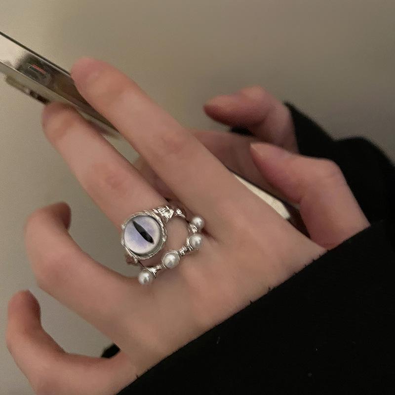 

Women s Luxury Cat s Eye Open Ring - High-End Trendy Design for a Fashionable Statement