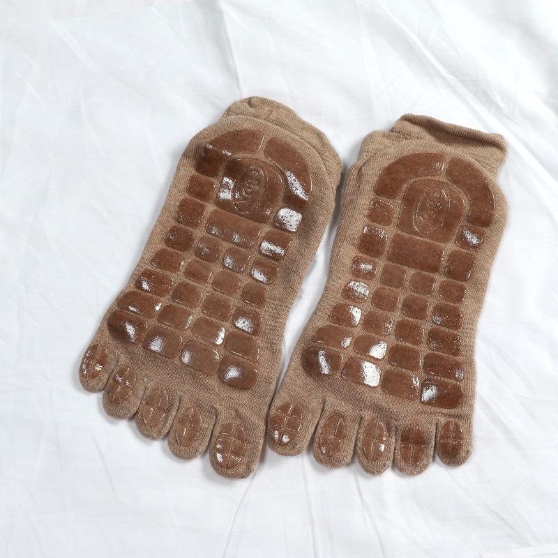 

Men s Non-Slip Yoga Five-Toe Socks - Open & Full Toe, Sweat-Absorbent, Wear-Resistant Sports Floor Socks One Size хаки