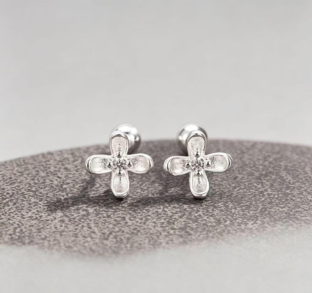 Korean-Japanese Colorful Flower Zirconia Stud Earrings: Cute, Elegant, Simple Design for Women